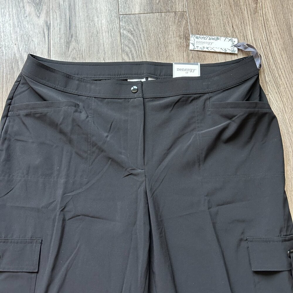 Chico's Zenergy Neema Courtney Black Cargo Pants Short Size 3 (16) NWT - Picture 3 of 8